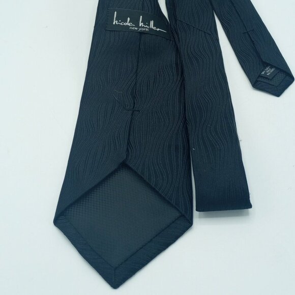 Nicole Miller Tie 58.75"L - Picture 4 of 10